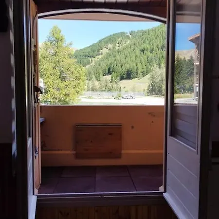 16m2 Avec Terrasse Lejlighed *