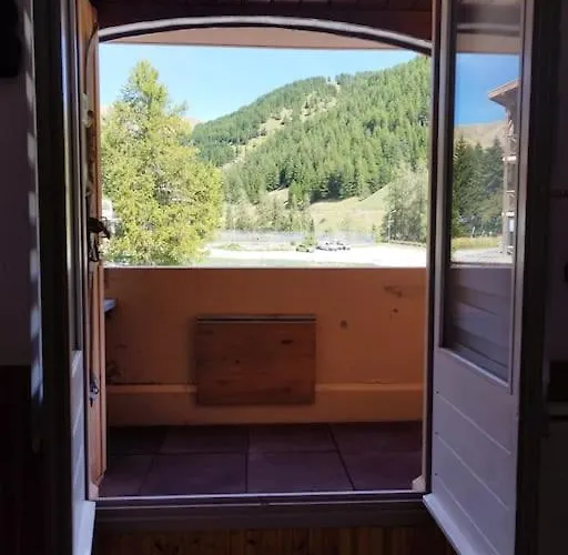 16m2 Avec Terrasse Apartment *